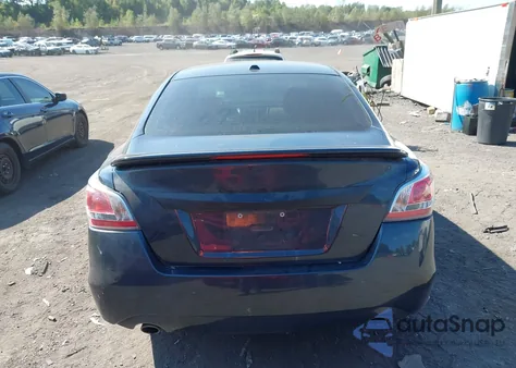 2015 Nissan Altima 2.5 Sv from USA, damaged, VIN 1N4AL3AP1FC147319